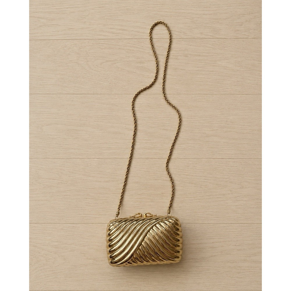 Vintage Made in Italy Gold Tone Metal Clutch Purse Evening Bag Chain Strap - Picture 4 of 6